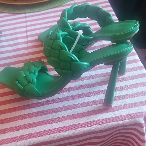 Liliana Green Braided Heels - Picture 4 of 5